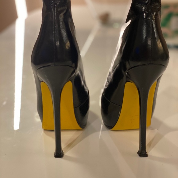YSL Yellow Bottom Boots - Picture 4 of 6